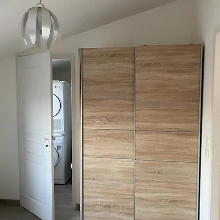 Appartement Chaleureux T2 30 m2 et sa terrasse bois 16 m2 à La Rochelle  Extérieur photo