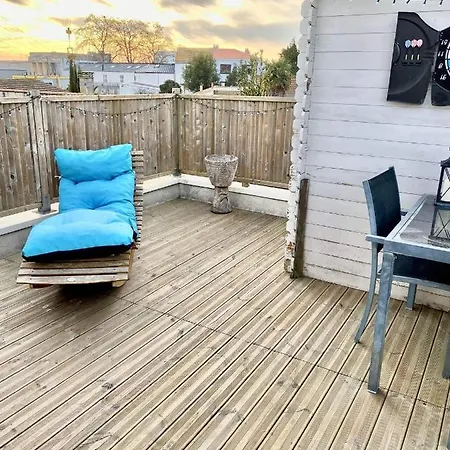 Appartement Chaleureux T2 30 m2 et sa terrasse bois 16 m2 à La Rochelle  Extérieur photo