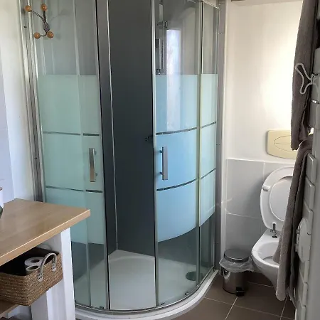 Appartement Chaleureux T2 30 m2 et sa terrasse bois 16 m2 à La Rochelle  Extérieur photo